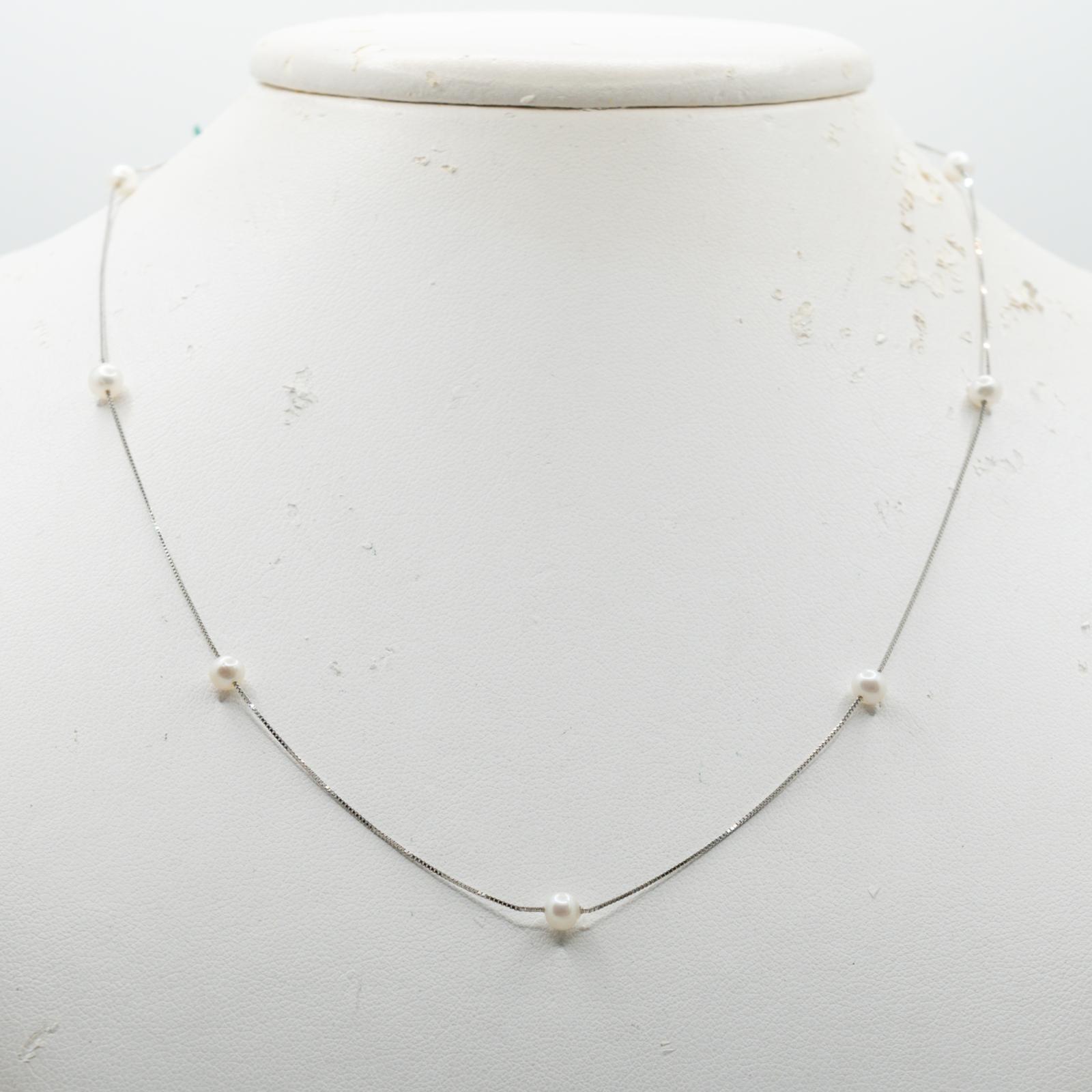 Collana Sfera Bianca